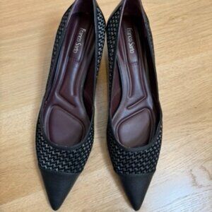 NWT Franco Sarto Size 9.5  Womens Darcy Pointed Toe Kitten Heel